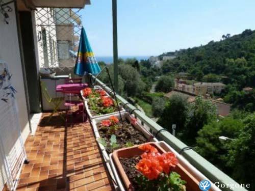 Photo n°1 de :Appartement avec belle terrasse