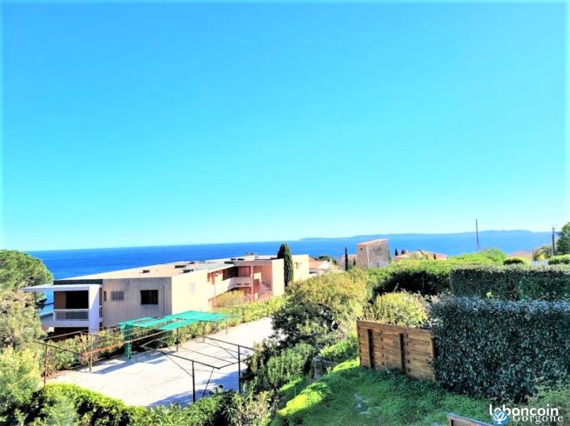 Photo n&deg;3 de :TRES JOLI STUDIO AVEC MAGNIFIQUE VUE MER PANORAMIQUE