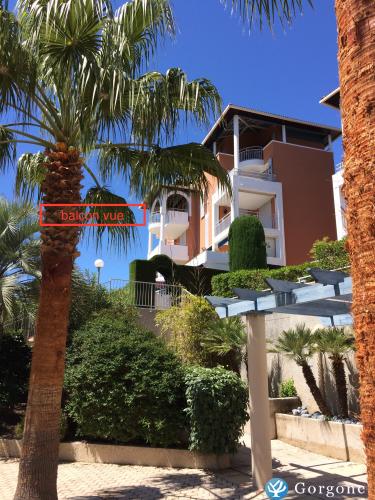 Photo n°6 de :VUE MER TRS LUMINEUX ,WIFI GRATUIT, CAVALIRE (LAVANDOU)